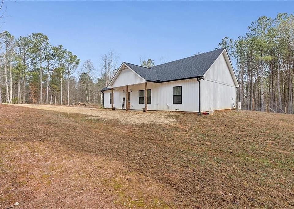 1st image of 1470 Ben Davis Rd