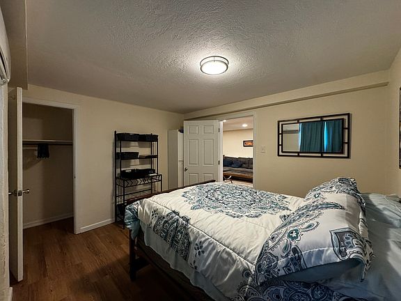 4th image of 6113 Hannett Ave NE #B