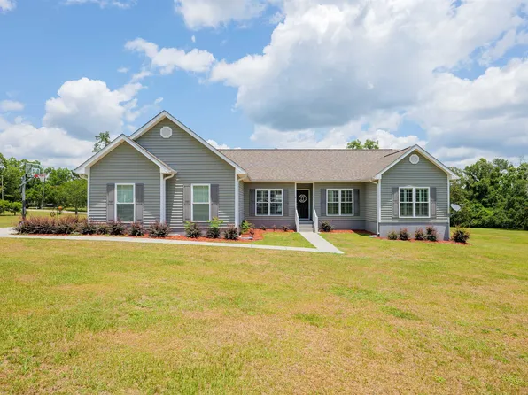 484 NE Fraleigh Dr, Madison, FL 32340