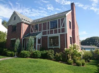 23 Arlington Rd, Brookline, MA 02467