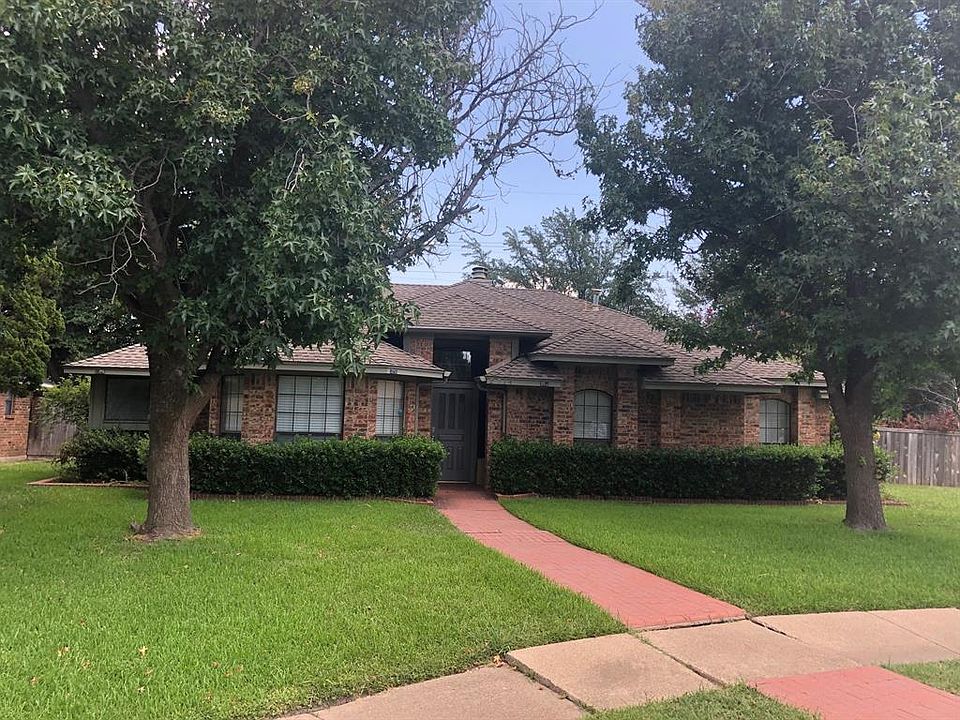 1st image of 2514 Pebblestone Dr