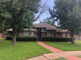 2514 Pebblestone Dr, Garland, TX 75044