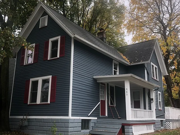 983 Atlantic Ave — Photo 1
