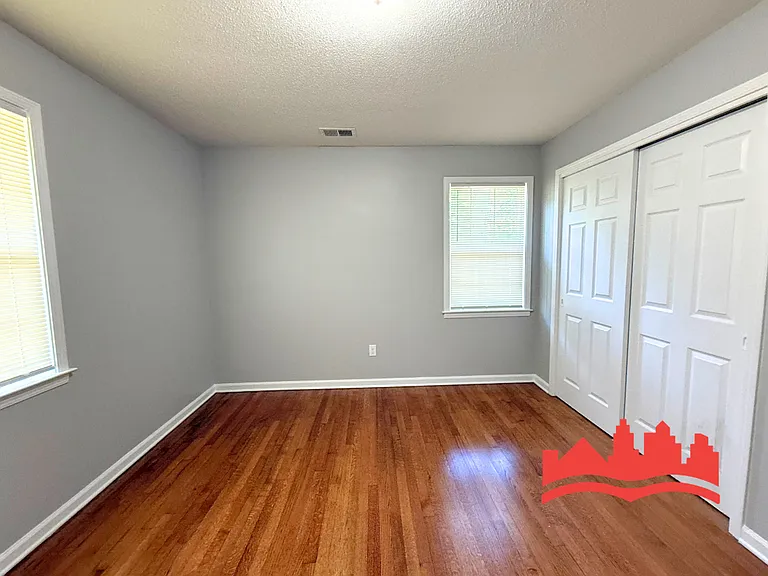 4960 Sherry Dr — Photo 16