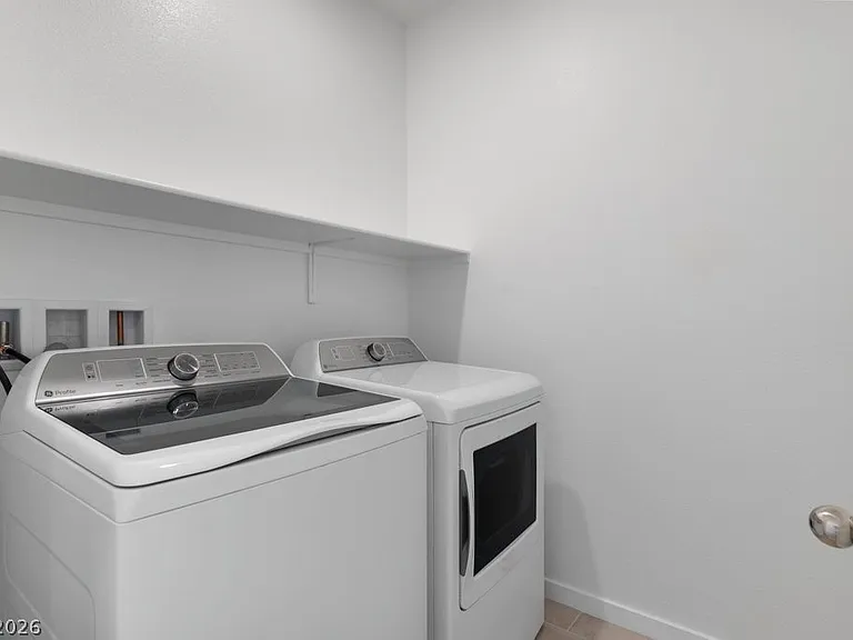 8328 Meridian Ridge Ave — Photo 14