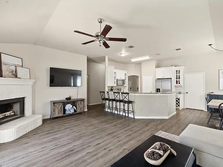 1410 Teal Way — Photo 15