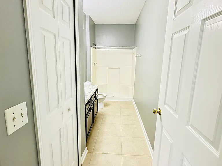 8235 Lobster Bay Ct — Photo 2