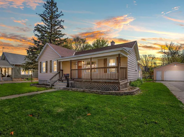 734 S Commercial St, Neenah, WI 54956