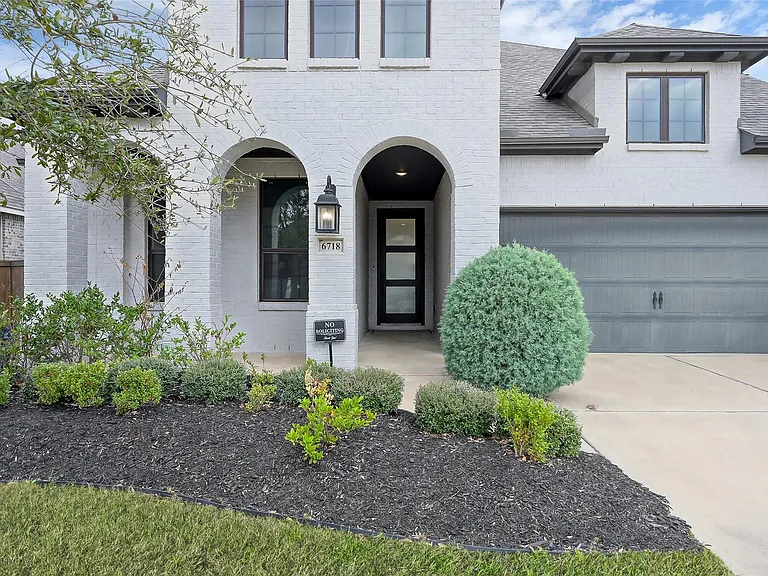 6718 Waxbill Rd — Photo 5