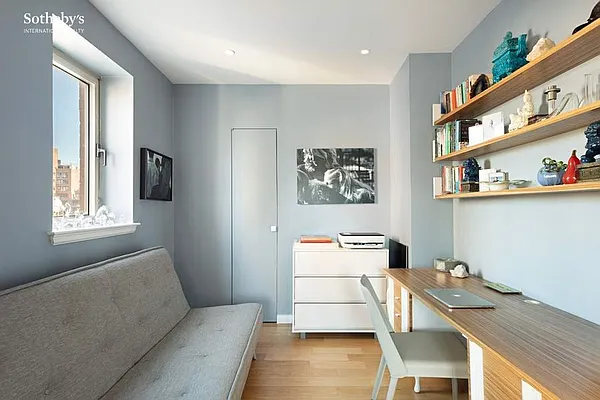 Sold by Sotheby's International Realty | media 10