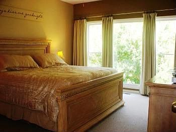 5th image of 2028 Castlemaine Cir