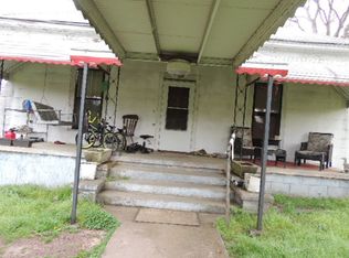 17 S Howard St, Inman, SC 29349