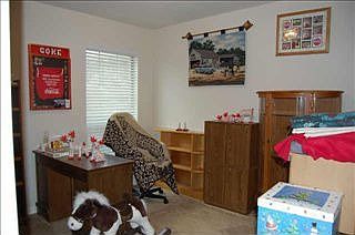 3rd image of 2445 Yuma Dr
