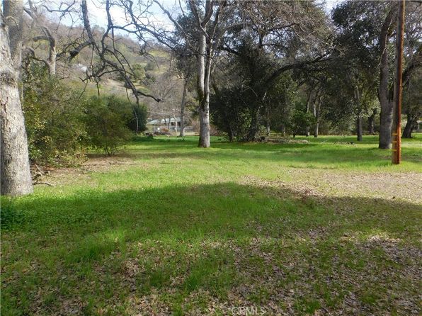 100 Spring Rd, Clearlake Oaks, CA 95423