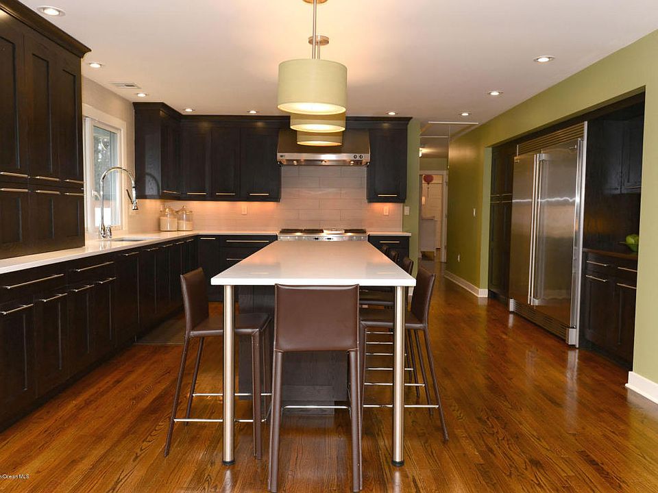 1st image of 12 Sunnybank Dr