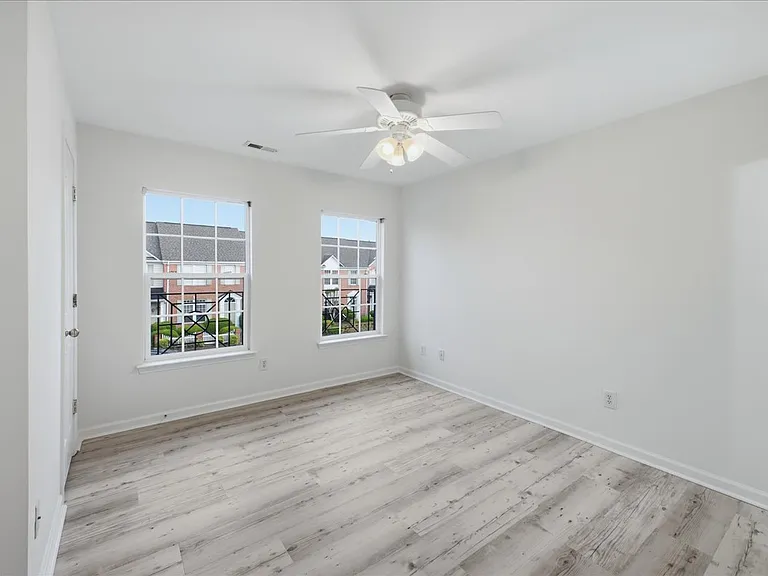 6928 Creft Cir — Photo 20