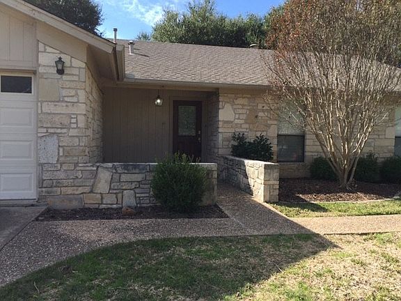 3rd image of 10203 Woodland Village Dr