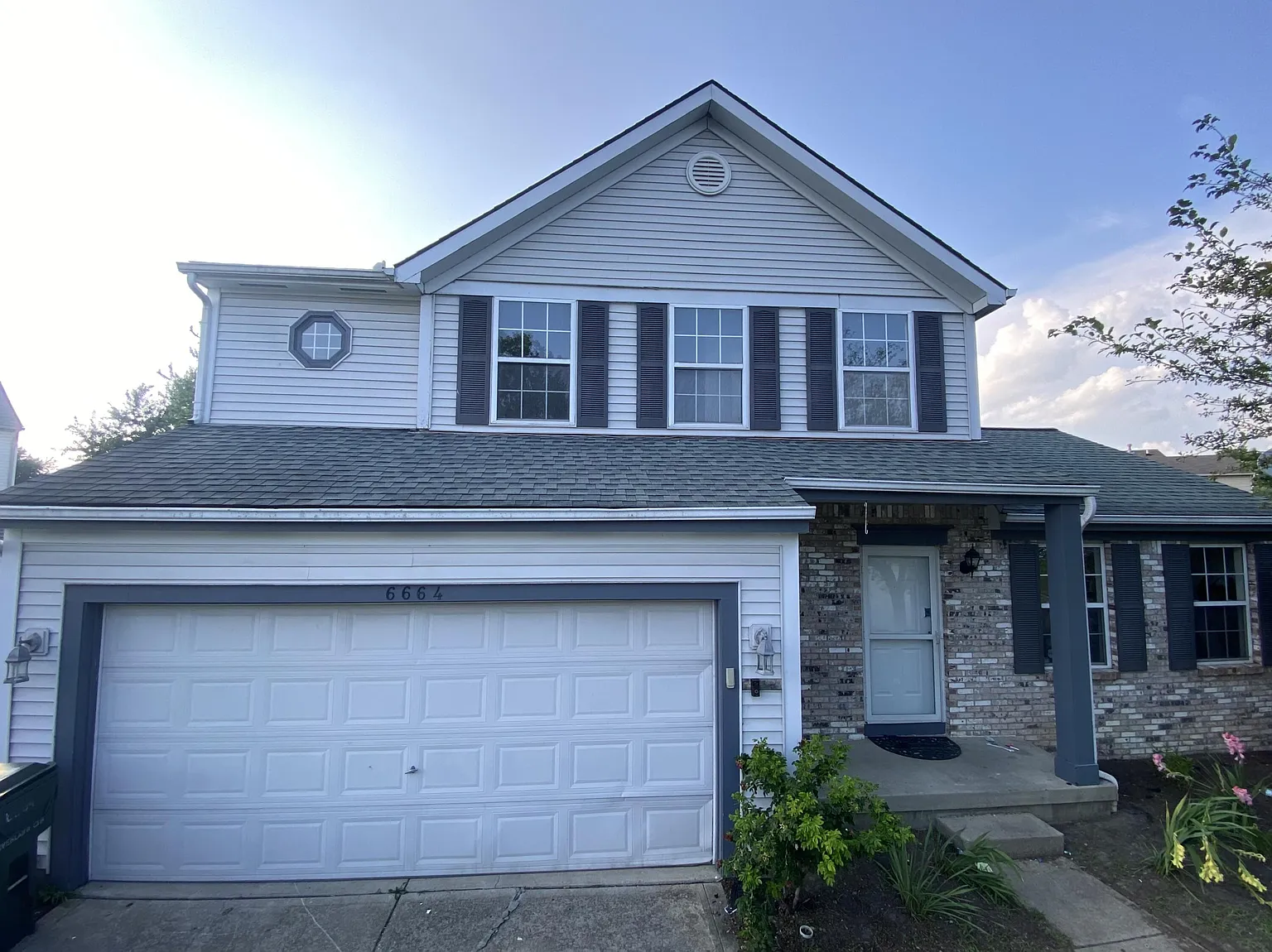 6664 Cloverlawn Cir photo 1