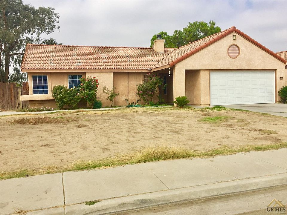 2nd image of 612 Rancho Mirage St