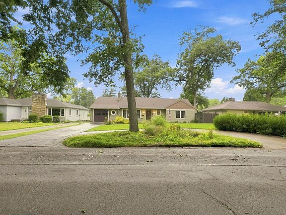 2nd image of 3313 River Forest Dr