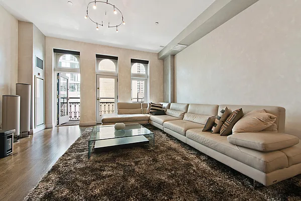 Sold by Compass | media 2