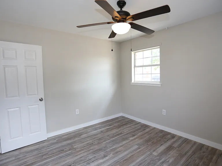 2913 Santa Rosa Ave — Photo 11