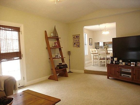 2nd view of family room