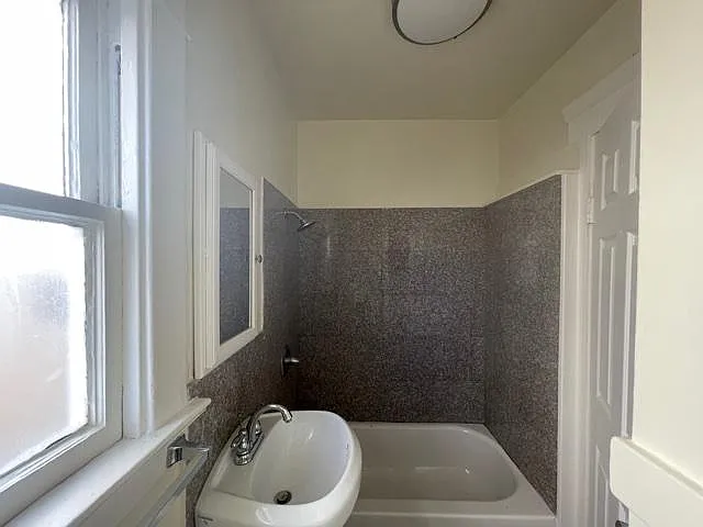 410 Maple Ave #2 — Photo 3