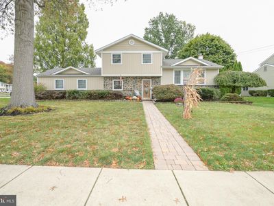 229 Walton Dr, Morrisville, PA, 19067