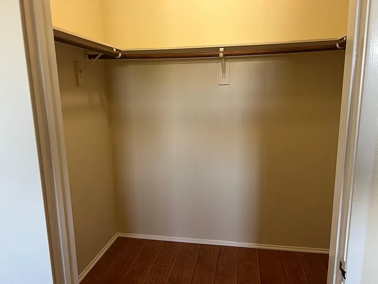 17302 Chatsworth St #7 — Photo 11