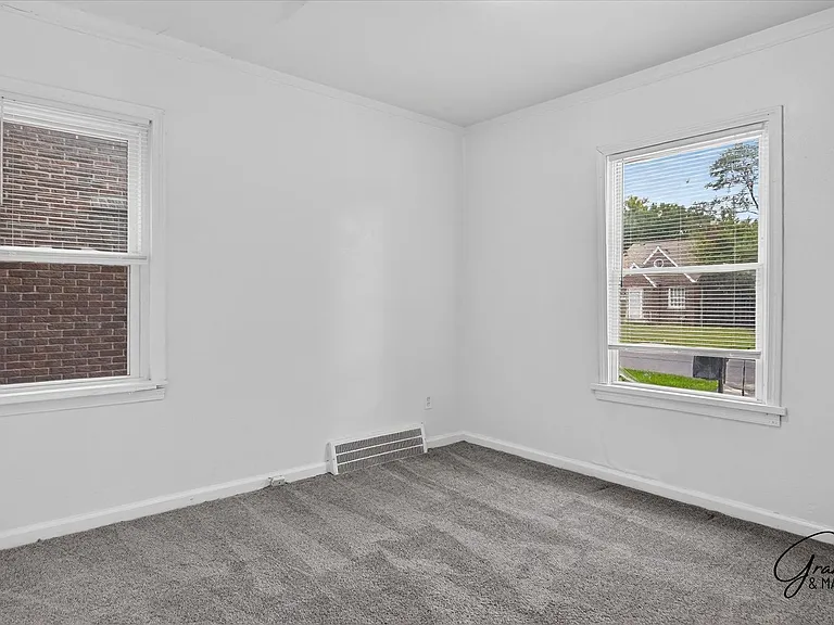 14800 Tacoma St — Photo 12