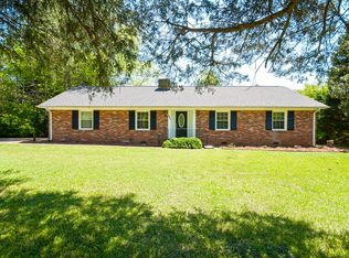 1617 E Saluda Lake Rd, Greenville, SC 29611