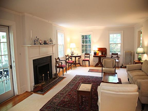 Loudon Woods Colonial