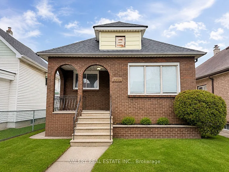 1102 Langlois Ave — Photo 1