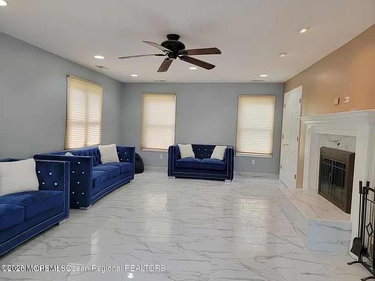 1 Half Robin Dr — Photo 10