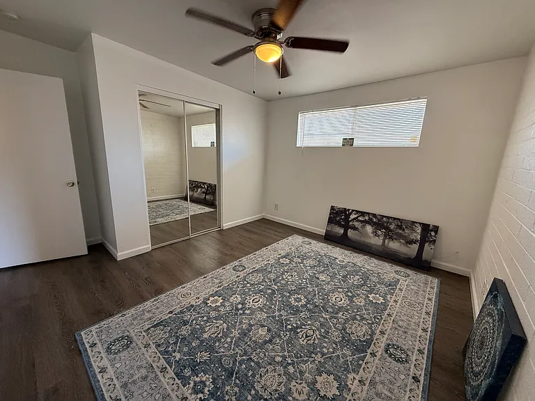 524 W Malibu Dr #4 — Photo 11