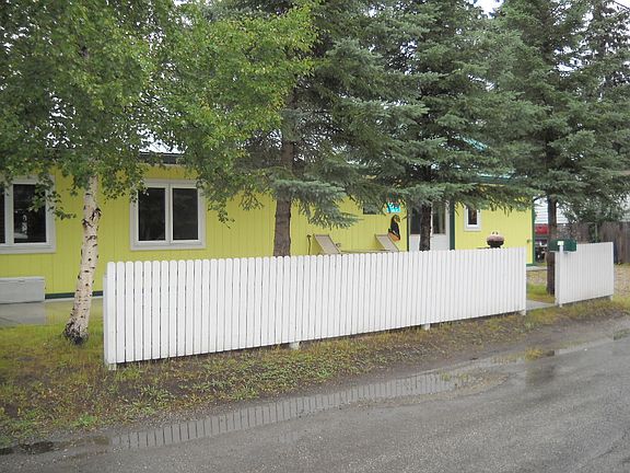 3rd image of 515 Clara St