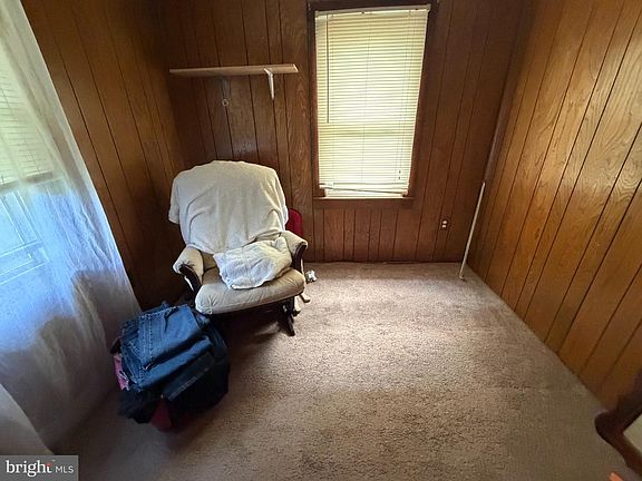 4th image of 229 New Jersey Rd