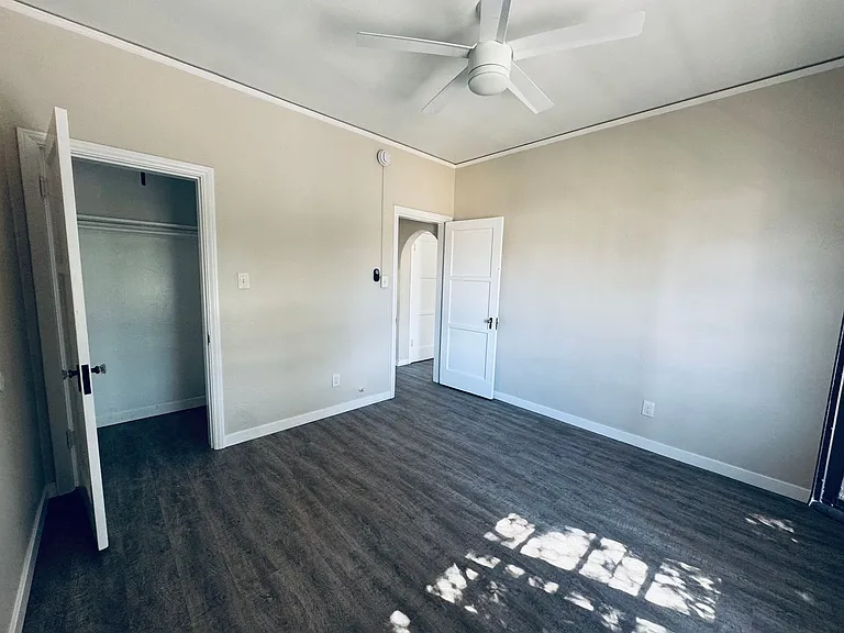 2135 Fair Park Ave — Photo 28