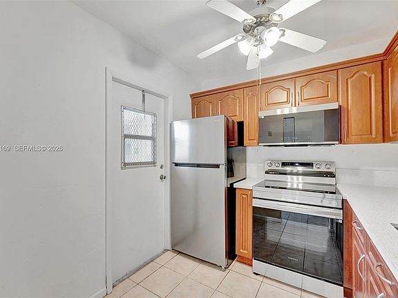 4th image of 4341 NW 16th St #203