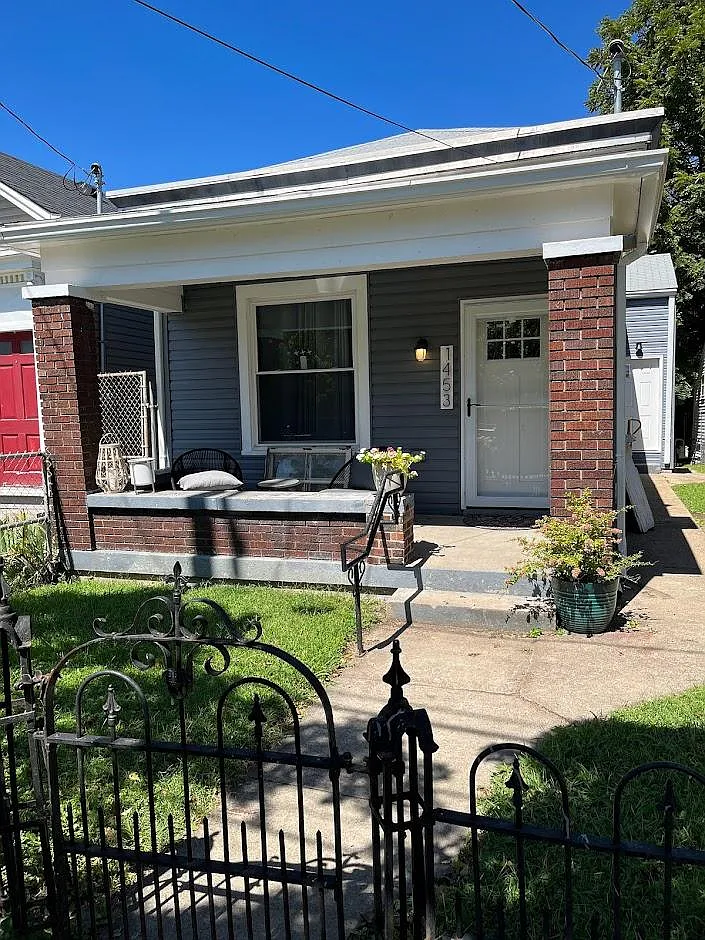 1453 Mellwood Ave photo 1