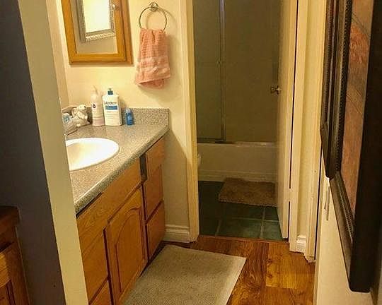 3rd image of 5334 Lindley Ave Unit 328