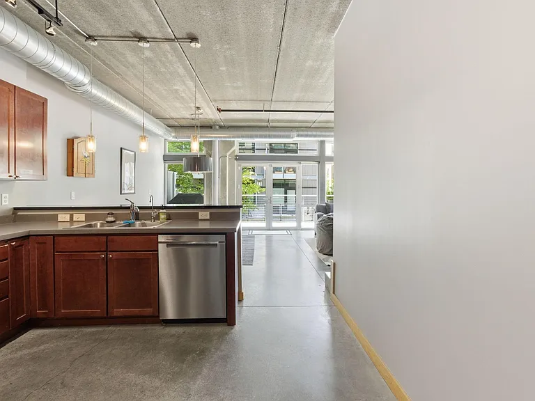 710 N 4th St #W114 — Photo 11
