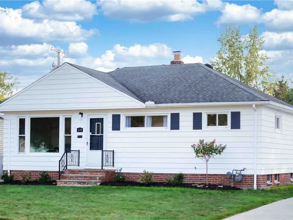 678 Sterling Rd, Wickliffe, OH 44092