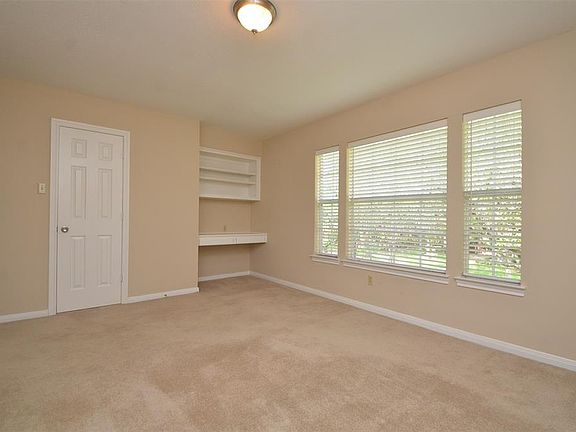 5th image of 3423 Stoney Mist Dr