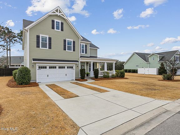 3rd image of 428 Catamaran Drive