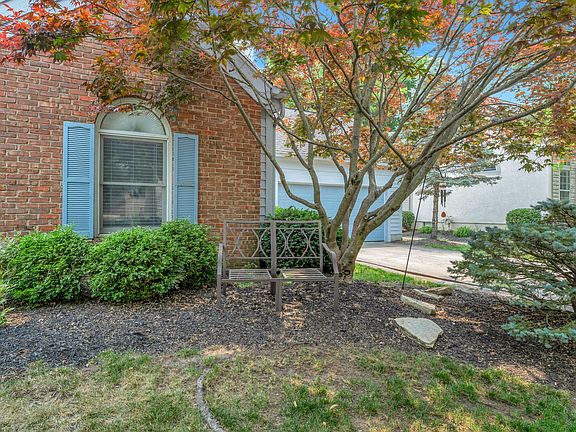 3rd image of 1271 Millstone Sq