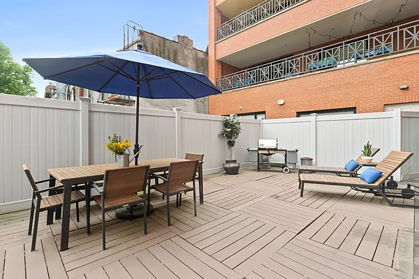 Sold by Compass | media 5