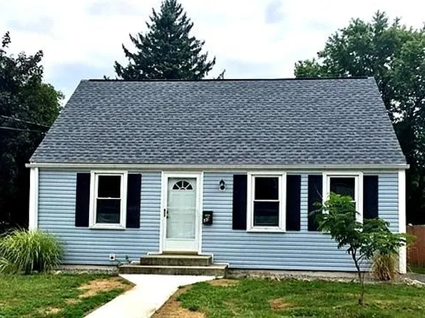 33 Parkin St, Springfield, MA 01104