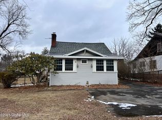 91 Seaman Ave, Castleton, NY 12033